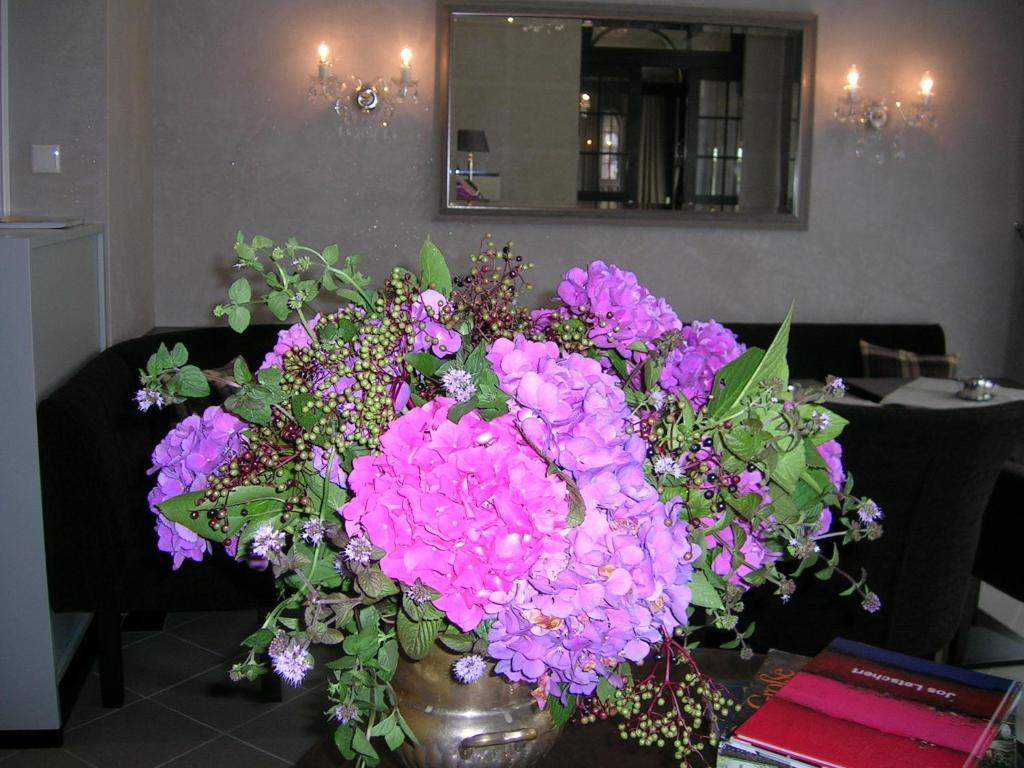 באד זאלצפלן Hotel & Cafe Kleinergruenauer מראה חיצוני תמונה